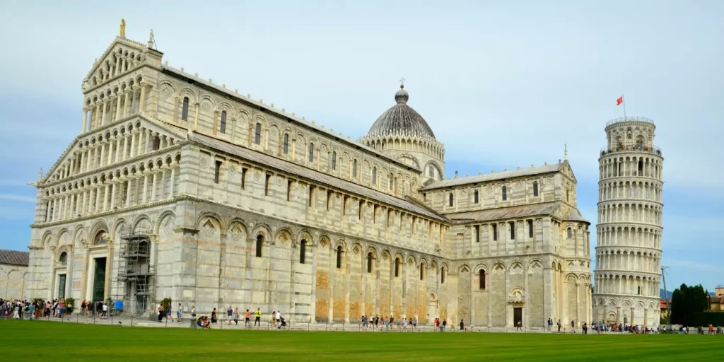 menara pisa