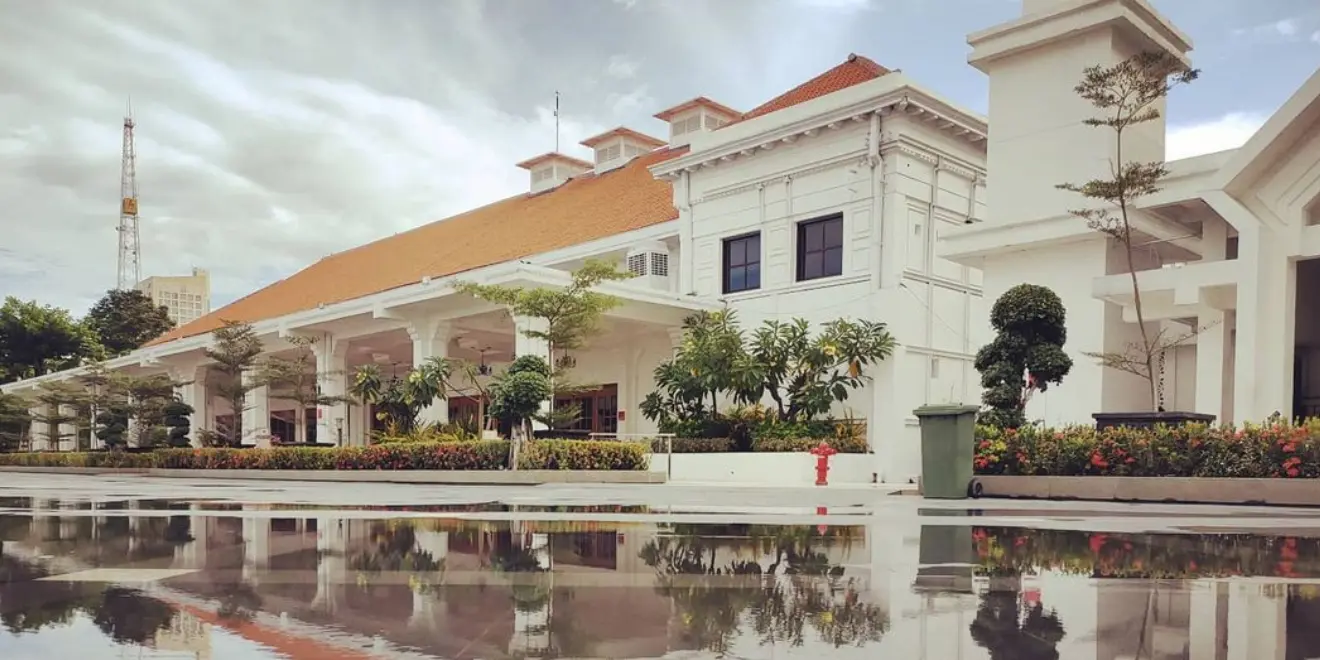 Tips Wisata di Alun-Alun Surabaya yang Wajib Diketahui