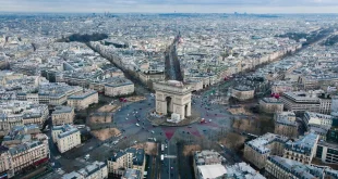 wisata ke paris
