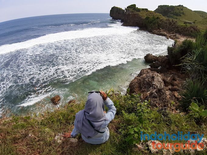 IndoHolidayTourGuide | Menelusuri Indahnya Pantai Ngeden Gunungkidul