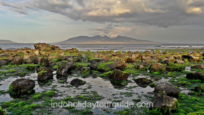 IndoHolidayTourGuide | Pantai Cacalan : Lokasi, Rute, Tiket Masuk, Hingga Fasilitas