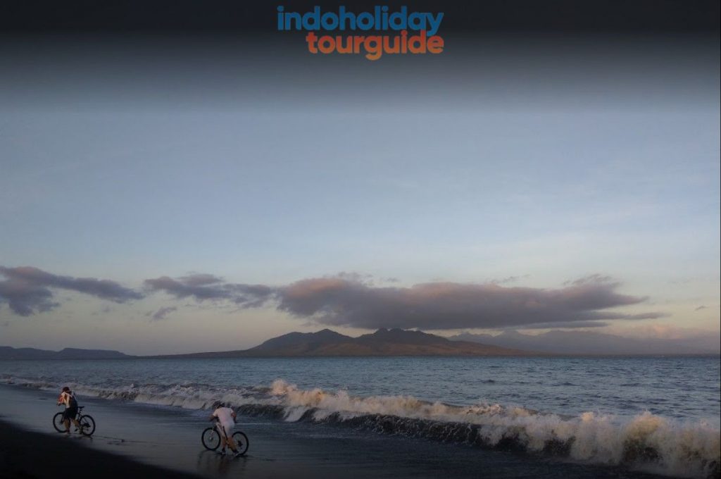 IndoHolidayTourGuide | Pantai Sobo Banyuwangi : Harga Tiket Masuk, Lokasi