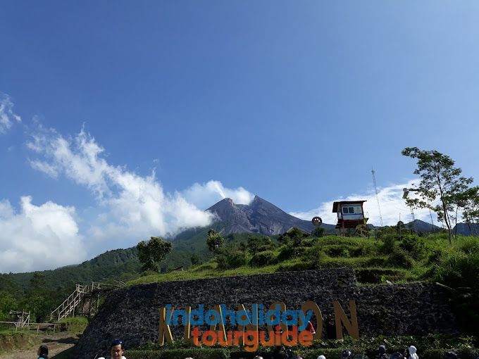 IndoHolidayTourGuide | Wisata Bukit Klangon Sleman : Harga Tiket & Daya Tarik