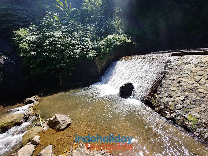 IndoHolidayTourGuide | Air Terjun Munduk Buleleng : Lokasi, Harga Tiket, Spot Foto