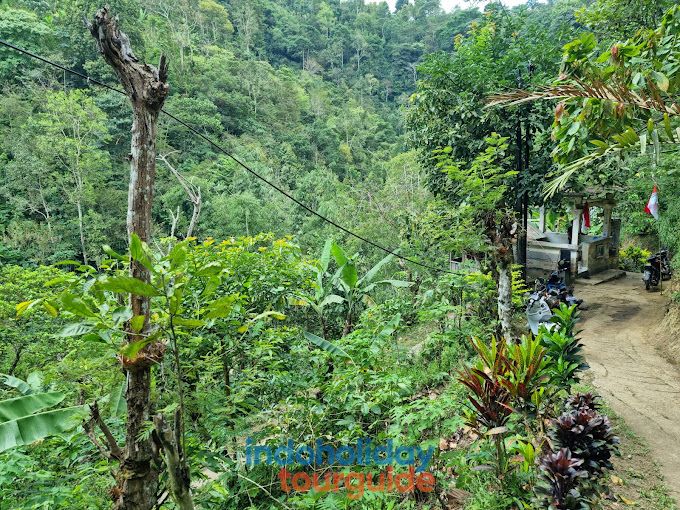 IndoHolidayTourGuide | Air Terjun Munduk Buleleng : Lokasi, Harga Tiket, Spot Foto