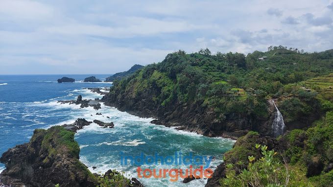 IndoHolidayTourGuide | Bukit Pengilon Yogyakarta : Harga Tiket, Lokasi