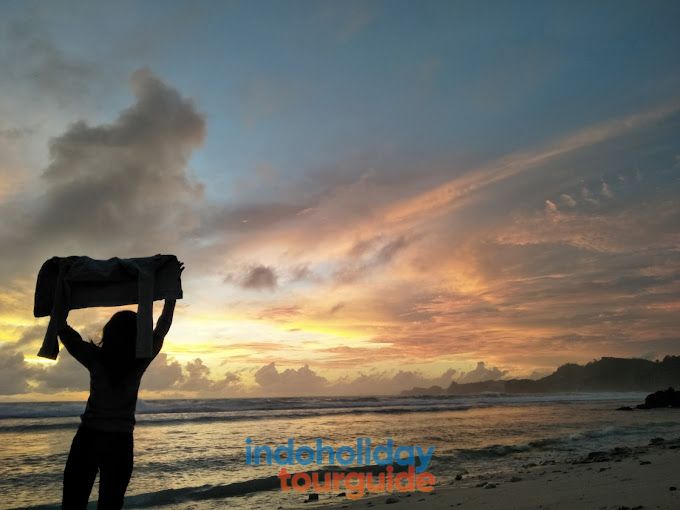 IndoHolidayTourGuide | Pantai Batu Bengkung Malang : Harga Tiket, Lokasi