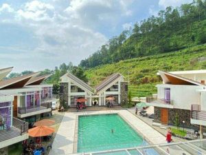 IndoHolidayTourGuide | 8 Rekomendasi Villa Di Guci yang Ada Kolam Renang. Murah Dan Berkualitas