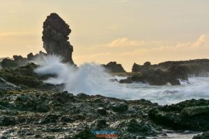 IndoHolidayTourGuide | Pantai Siung Yogyakarta : Harga Tiket, Lokasi, Daya Tarik