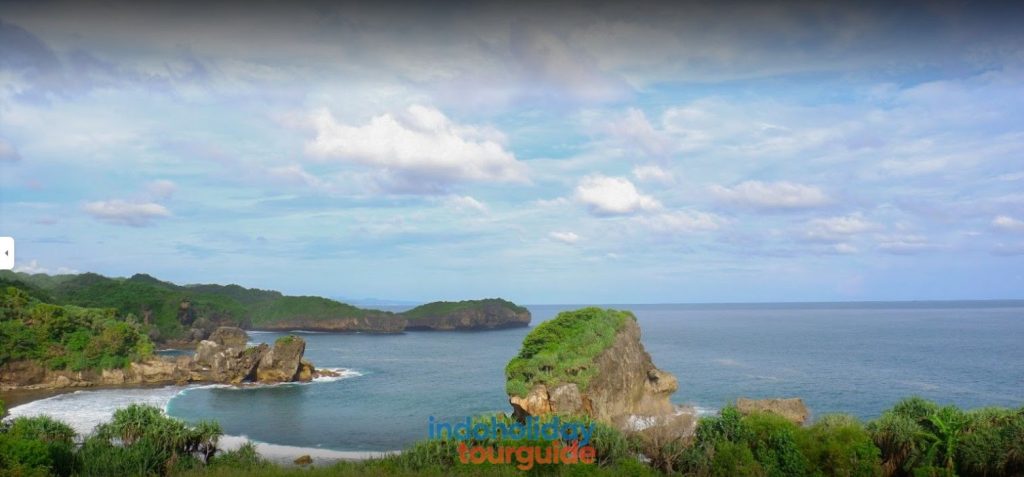 IndoHolidayTourGuide | Pantai Jungwok Gunung Kidul : Lokasi, Harga Tiket & Spot Foto