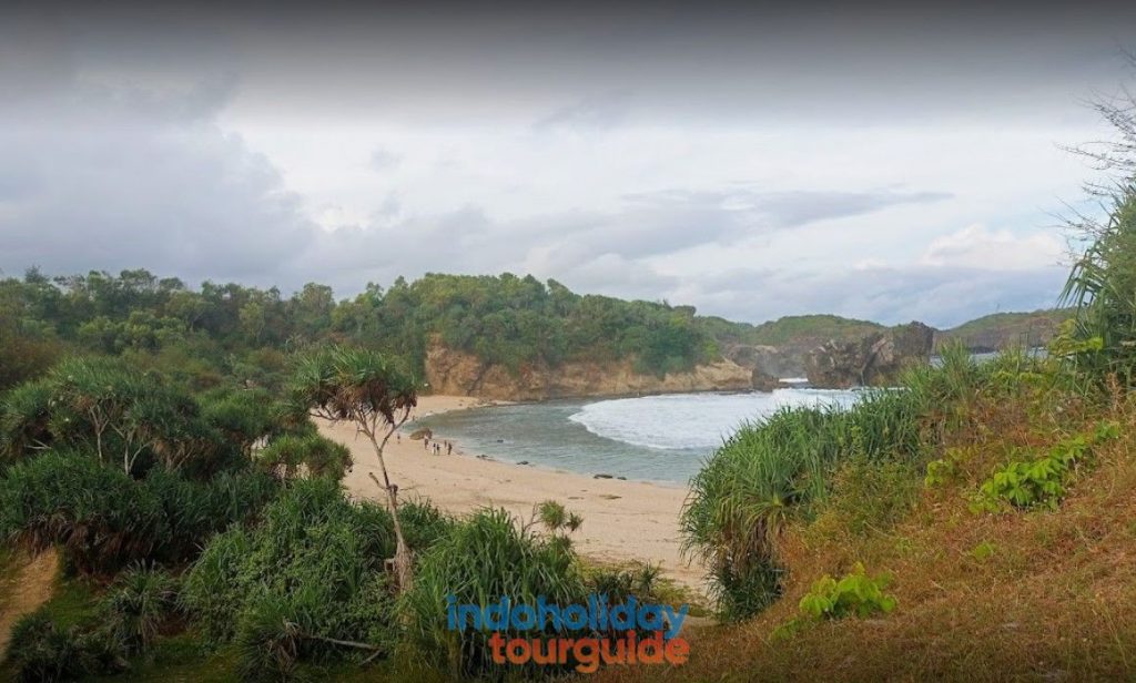IndoHolidayTourGuide | Pantai Jungwok Gunung Kidul : Lokasi, Harga Tiket & Spot Foto