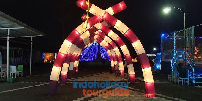 IndoHolidayTourGuide | Wisata Malam Taman Lampion Jogja