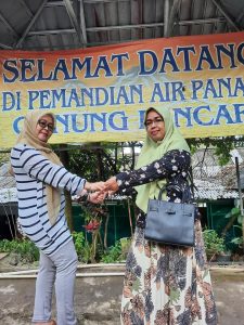 IndoHolidayTourGuide | Harga Tiket Masuk Pemandian Air Panas Gunung Pancar Dan Fasilitasnya