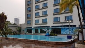 IndoHolidayTourGuide | 13 Hotel Di Medan yang Ada Kolam Renang. Adem Dan Bikin Ketagihan