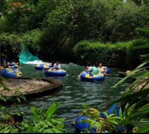 IndoHolidayTourGuide | Harga Tiket Waterboom Lippo Cikarang Dan Fasilitas Unggulannya