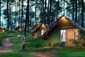 IndoHolidayTourGuide | 7 Hotel Daerah Lembang Fasilitas Lengkap Harga Aman di Kantong