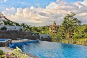Villa Di Sentul Bogor Dengan Private Pool