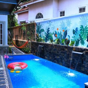 private pool Sakala Home