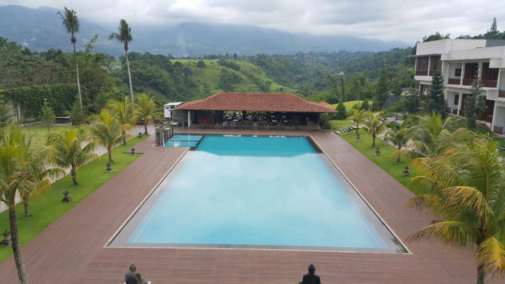 IndoHolidayTourGuide | 18 Villa Puncak Harga 1 Juta Ada Kolam Renang Pribadi