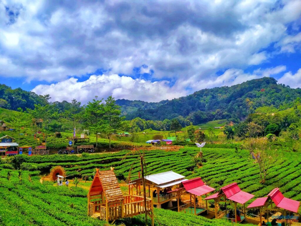 IndoHolidayTourGuide | 10 Tempat Wisata di Sumedang Paling Populer 2023