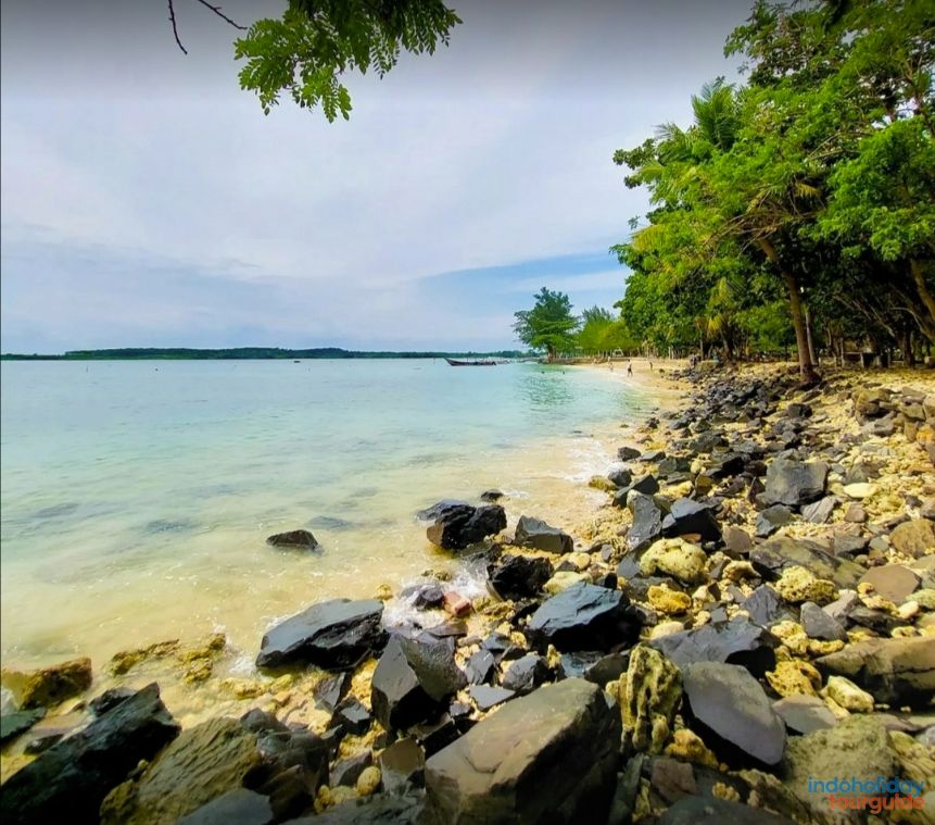 Pantai Tanjung Lesung