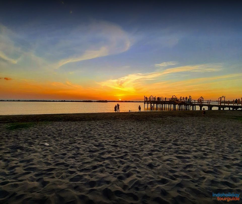 Pantai Akkarena