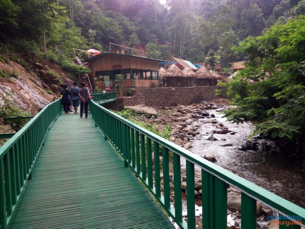 IndoHolidayTourGuide | Kampung Karuhun Eco Green Park : Harga Tiket & Fasilitas