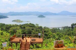 IndoHolidayTourGuide | Puncak Damar Jatigede : Harga Tiket, Daya Tarik & Lokasi