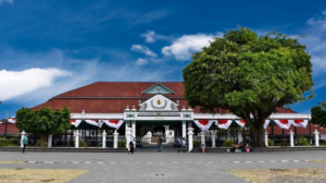 IndoHolidayTourGuide | Kraton Yogyakarta, Pusat Warisan Budaya yang Memukau