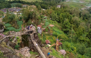 Bukit Ratapan Angin Dieng