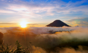 Bukit sikunir dieng