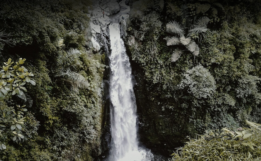 IndoHolidayTourGuide | Curug Silawe Wonosobo, Wisata Alam yang Menyegarkan dan Menenangkan