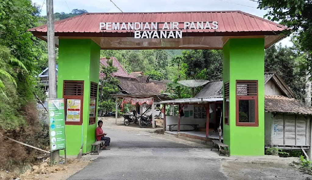 IndoHolidayTourGuide | Pemandian Air Panas Bayanan, Murah fasilitas mewah