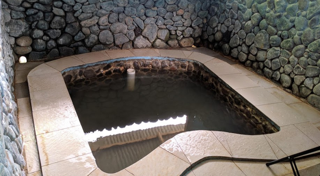 IndoHolidayTourGuide | Pemandian Air Panas Gunung Pancar, Harga tiketnya dan Fasilitas IndoHolidayTourGuide|Pemandian Air Panas Gunung Pancar, Harga tiketnya dan Fasilitas